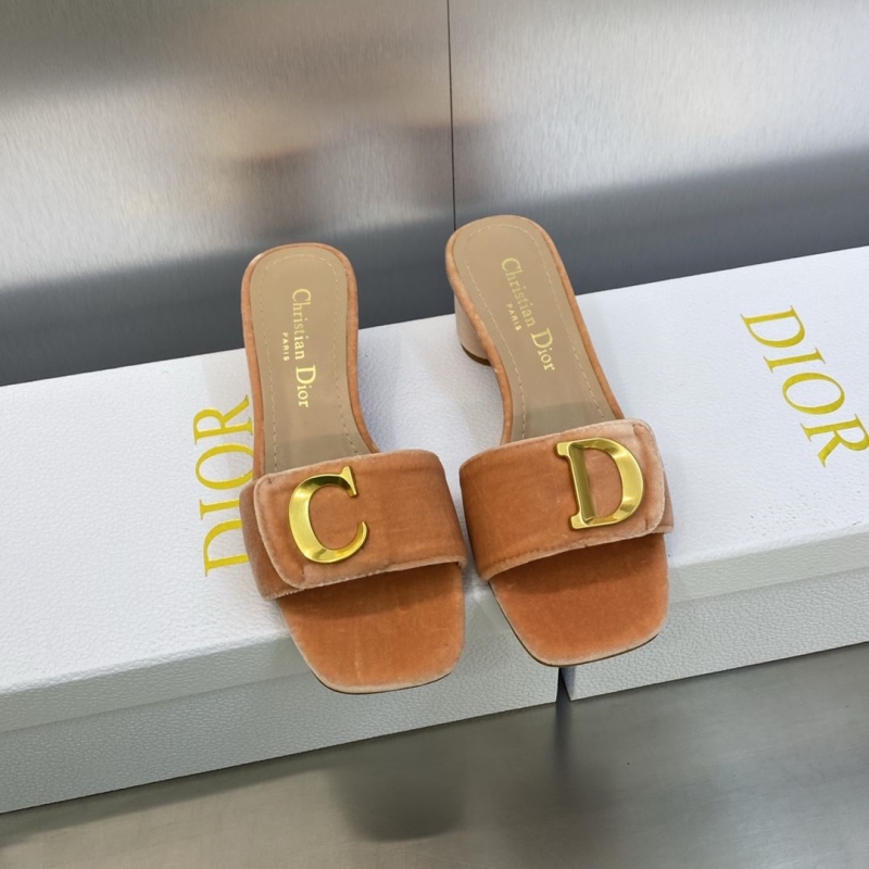 ch**an D*or slippers